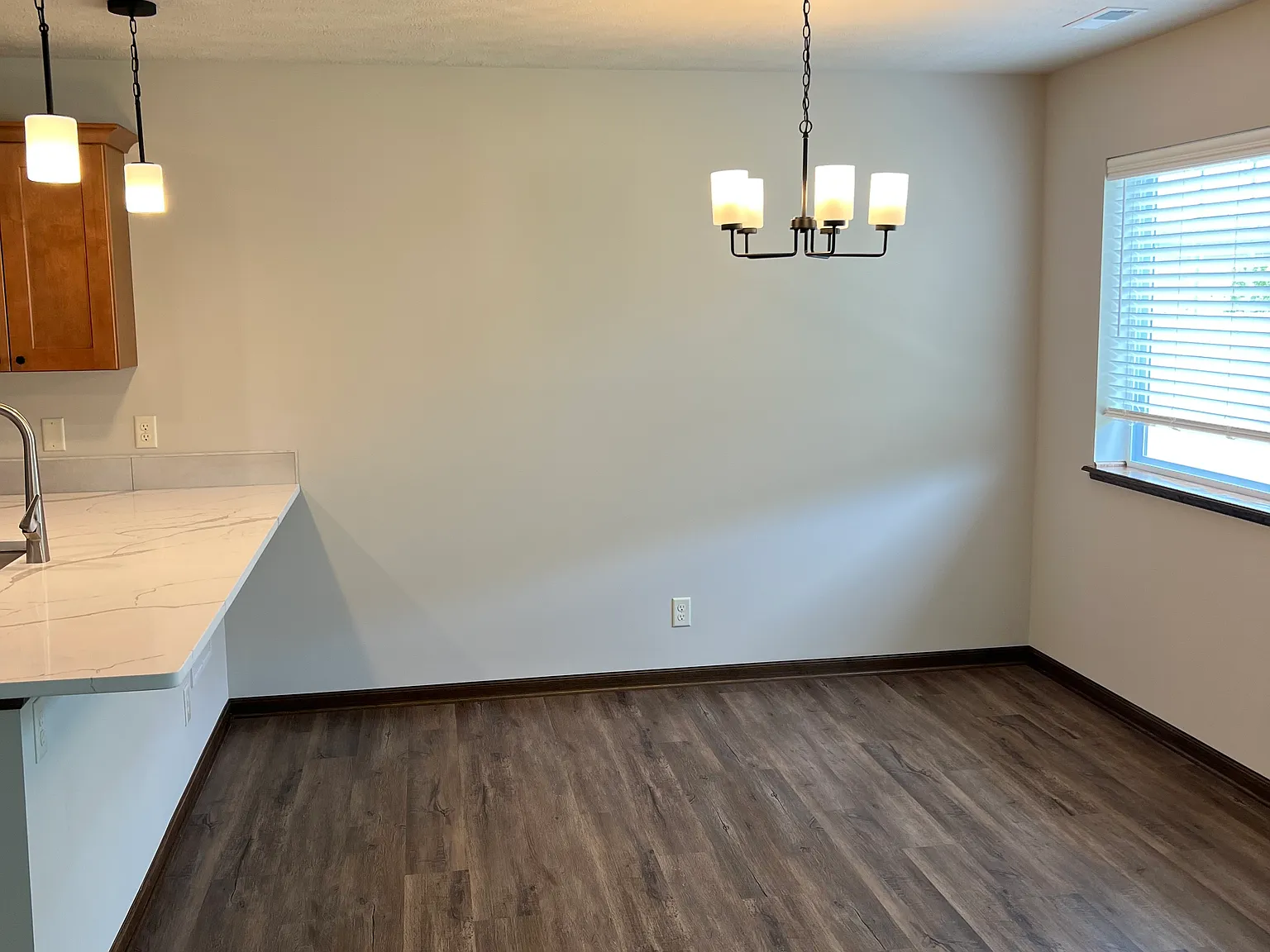 3 bed, 1738 sqft, $2,150 — Photo 3
