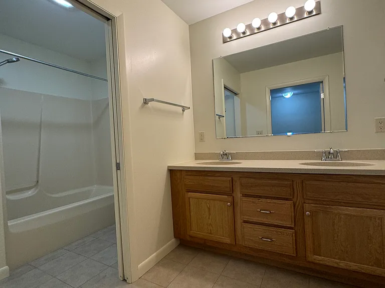 2 Allen Rd #2 — Photo 4