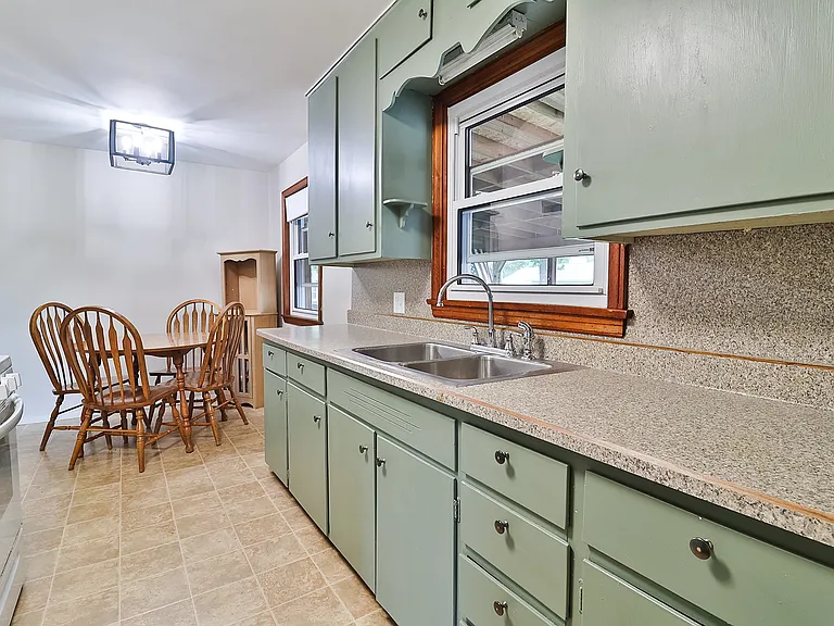 1930 Sara Lee Ave — Photo 19