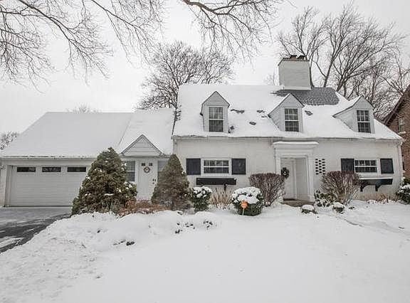 4th image of 444 Glendenning Pl
