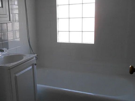 5th image of 4171 N 20th St