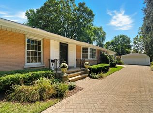 2539 Lake Ave, Wilmette, IL