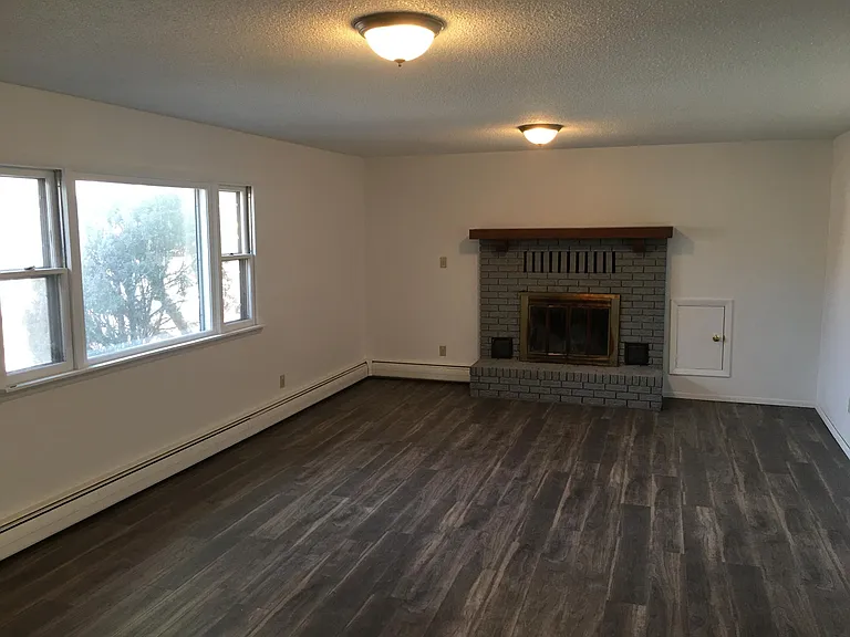 423 E Yampa St #A — Photo 11