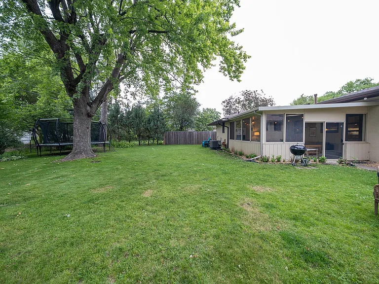 3412 Coolidge St NE — Photo 33
