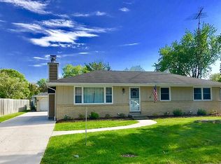 N53W37165 Madison St, Oconomowoc, WI 53066