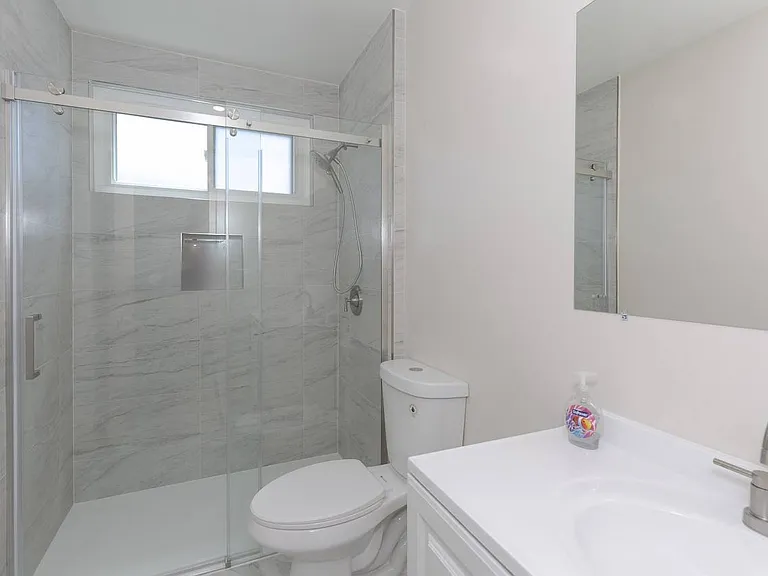 5453 Kester Ave — Photo 8