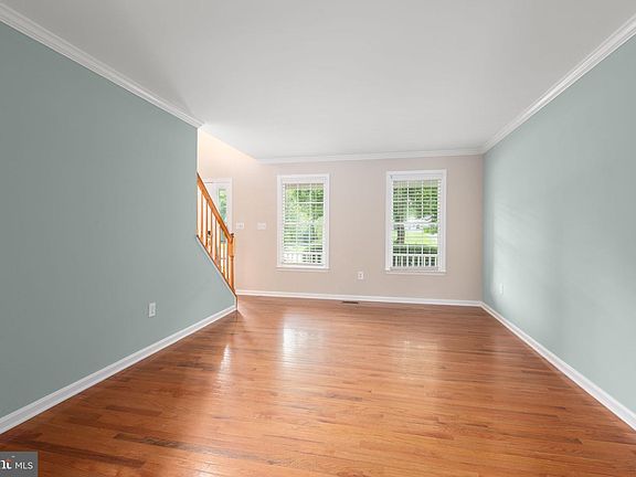 4th image of 9903 Woodburn Ct