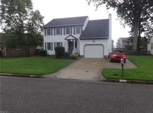 1004 Dustin Ct, Chesapeake, VA 23320