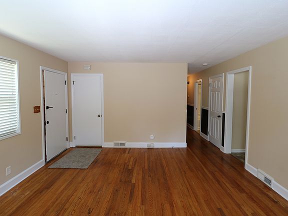 4th image of 1307 Revere Rd