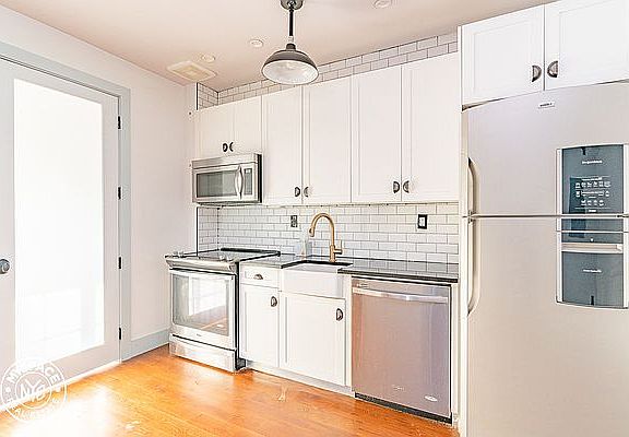 3rd image of 11 Brooklyn Ave #5A