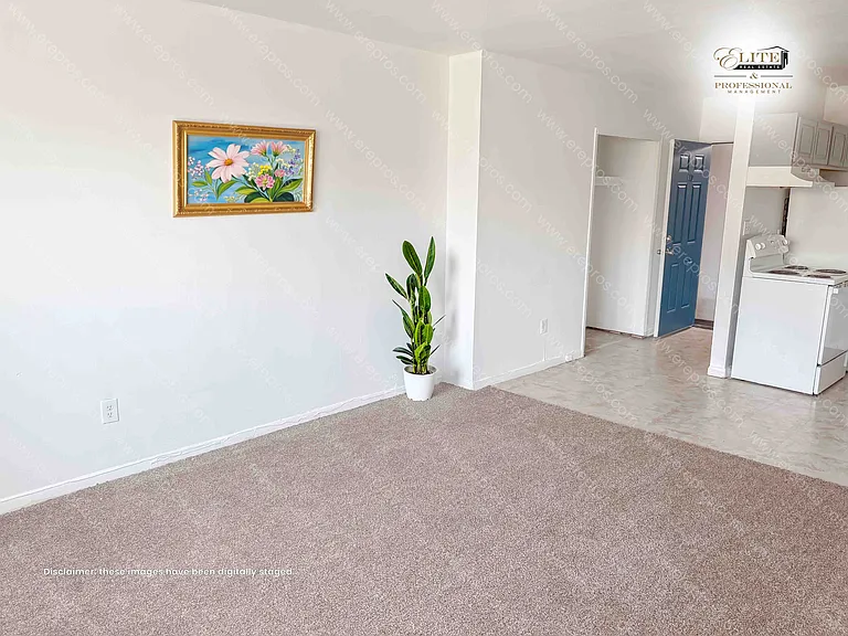 9601 Greenfield Rd — Photo 26