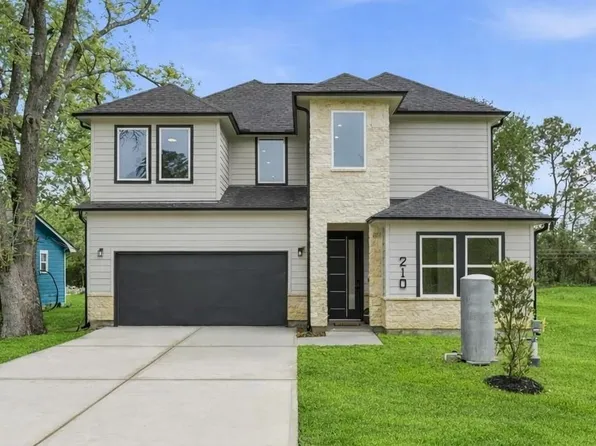 210 Big Deer Dr, Crosby, TX 77532