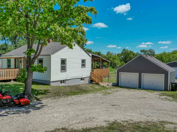 3524 SE California Ave, Topeka, KS 66605