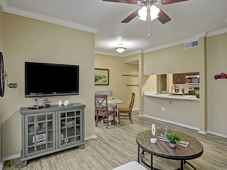 Arbors at Wolf Pen Creek Apartments — Photo 21