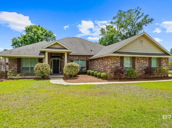 728 Edinburgh Ave, Foley, AL 36535