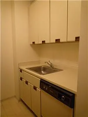 Rented by RELO REDAC INC. | media 38