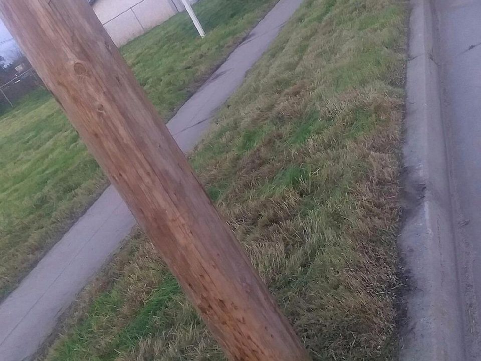2nd image of 130 W Garrett Ave