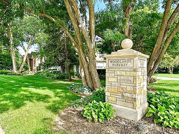 3rd image of 12955 Woodlands Pkwy