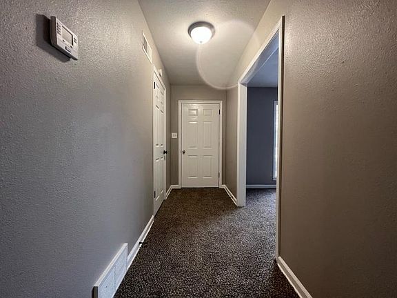 2nd image of 1722 Gowan Dr