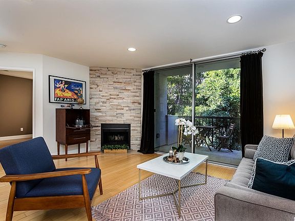 3rd image of 8530 Holloway Dr APT 421