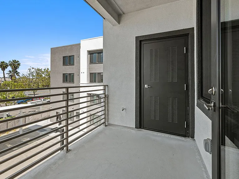 Virano Apartments — Photo 34