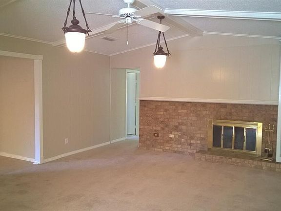 3rd image of 2108 Monticello Dr