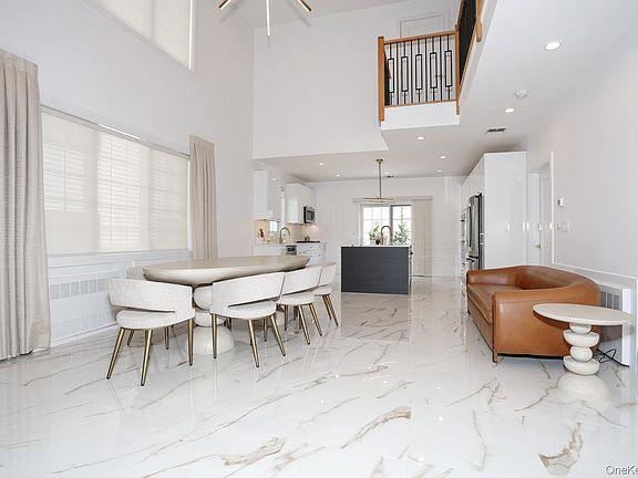 5th image of 60 Silverwood Circle