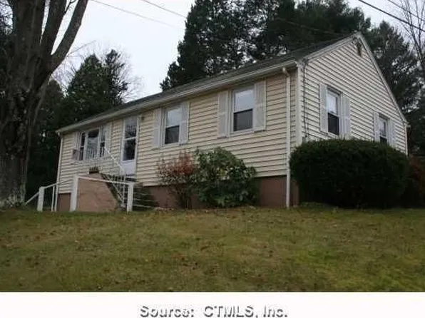 30 Grove St, Portland, CT 06480