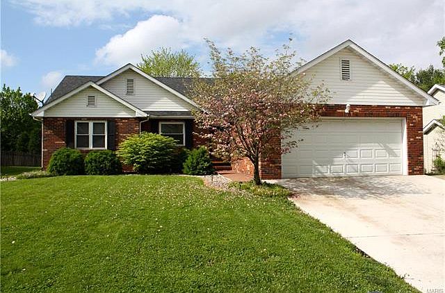1st image of 703 Vassar Dr
