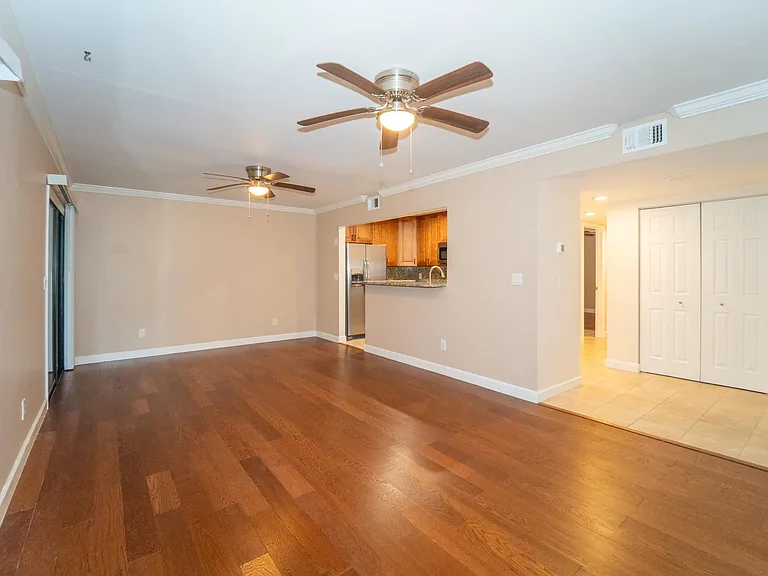 6 Alcira Ct — Photo 3