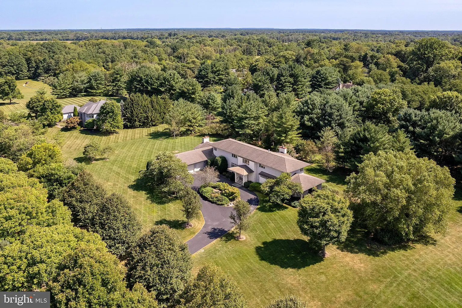 6 Tomlyn Dr photo 1