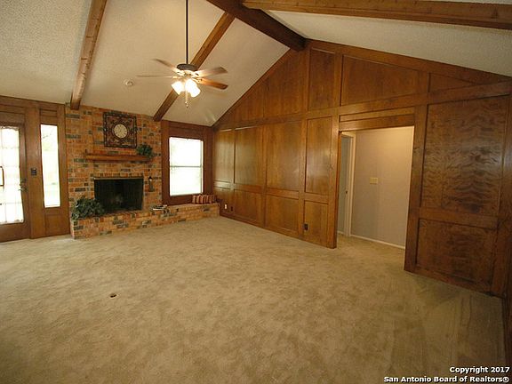 3rd image of 1202 Timber Bay St
