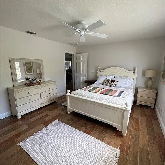 852 NE 7th Pl — Photo 14
