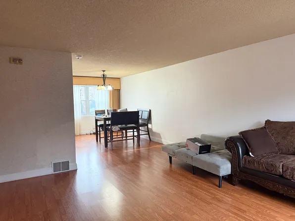 938 Turner St #1, Philadelphia, PA 19122