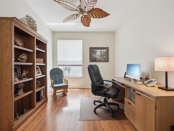 4th image of 25239 CRANES ROOST CIRCLE