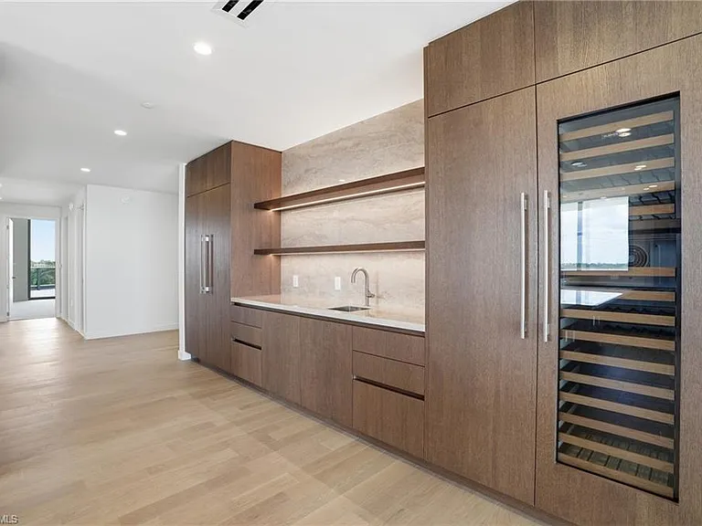 5100 Seagrass Blvd #201 — Photo 6