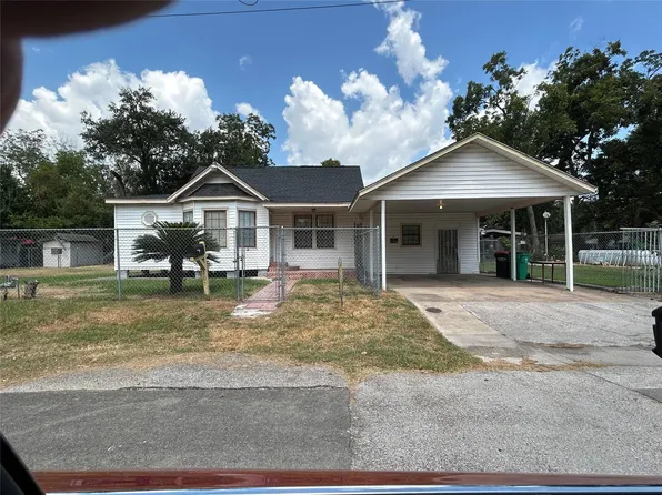 307 Hafer St, Baytown, TX 77520
