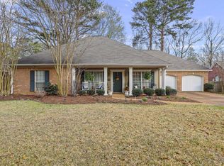 402 Treeline Dr, Brandon, MS 39042