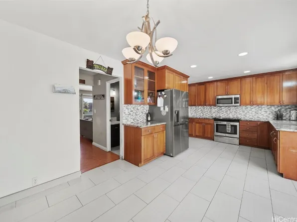 98-260 Ualo St APT 6, Aiea, HI 96701