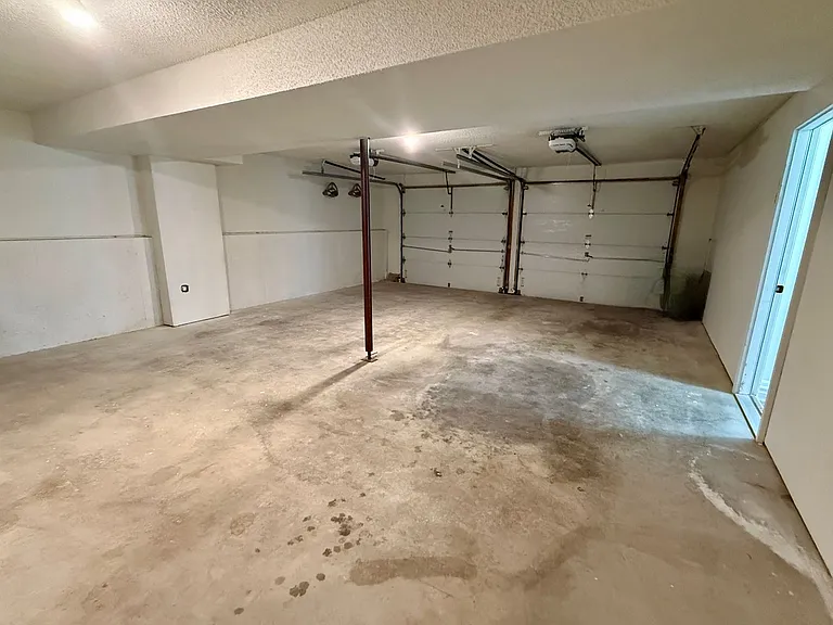 1708 NE Stonewood Dr — Photo 21