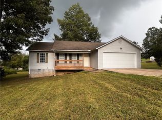 5 Miracle Ln, Western Grove, AR 72685