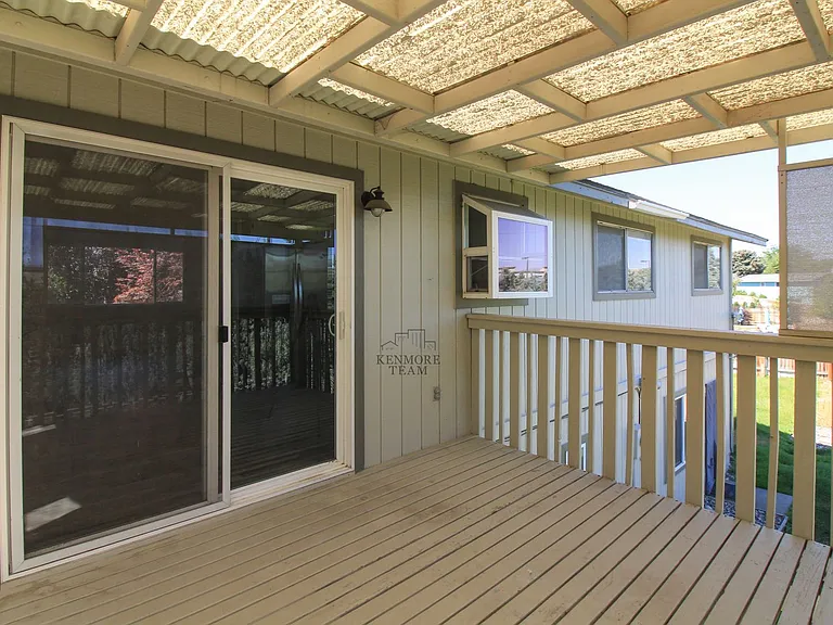 1610 Teal Ct — Photo 13