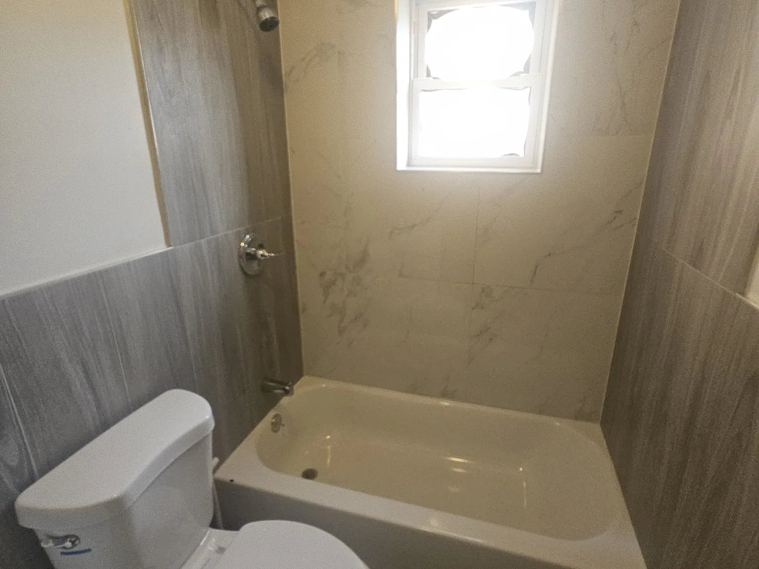 297 Osborne Terrace — Photo 3