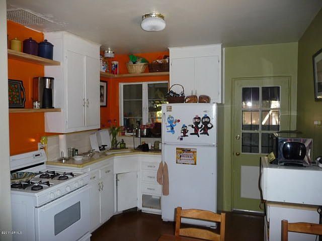 2nd image of 6737 N 11th Ave