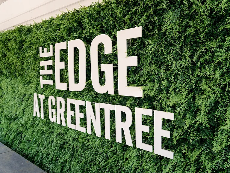 Edge at Greentree — Photo 8