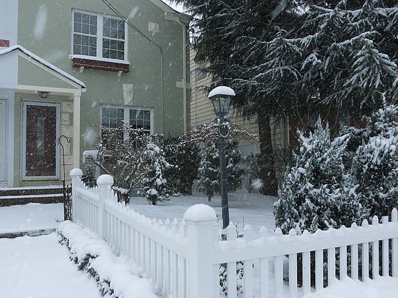 2nd image of 11 Elm Ct