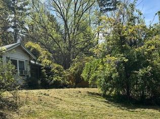 202 Old Chimney Rock Rd, Hendersonville, NC 28792