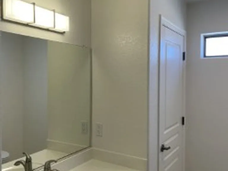 583 Aloha Way — Photo 10
