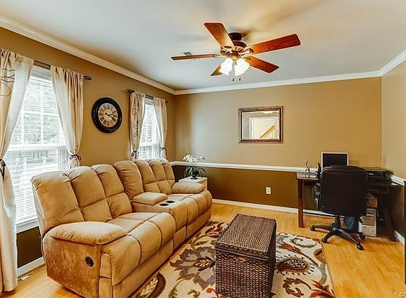 4th image of 8600 Woodlake Dr