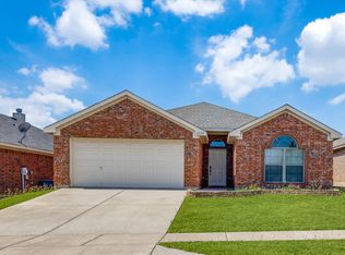 2220 Wakecrest Dr, Fort Worth, TX 76108